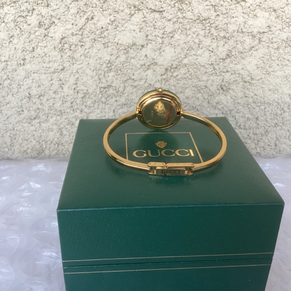 Vintage Gucci 11/12.2 Interchangeable Bezel Watch Near Mint Preowned Condition - Picture 8 of 16